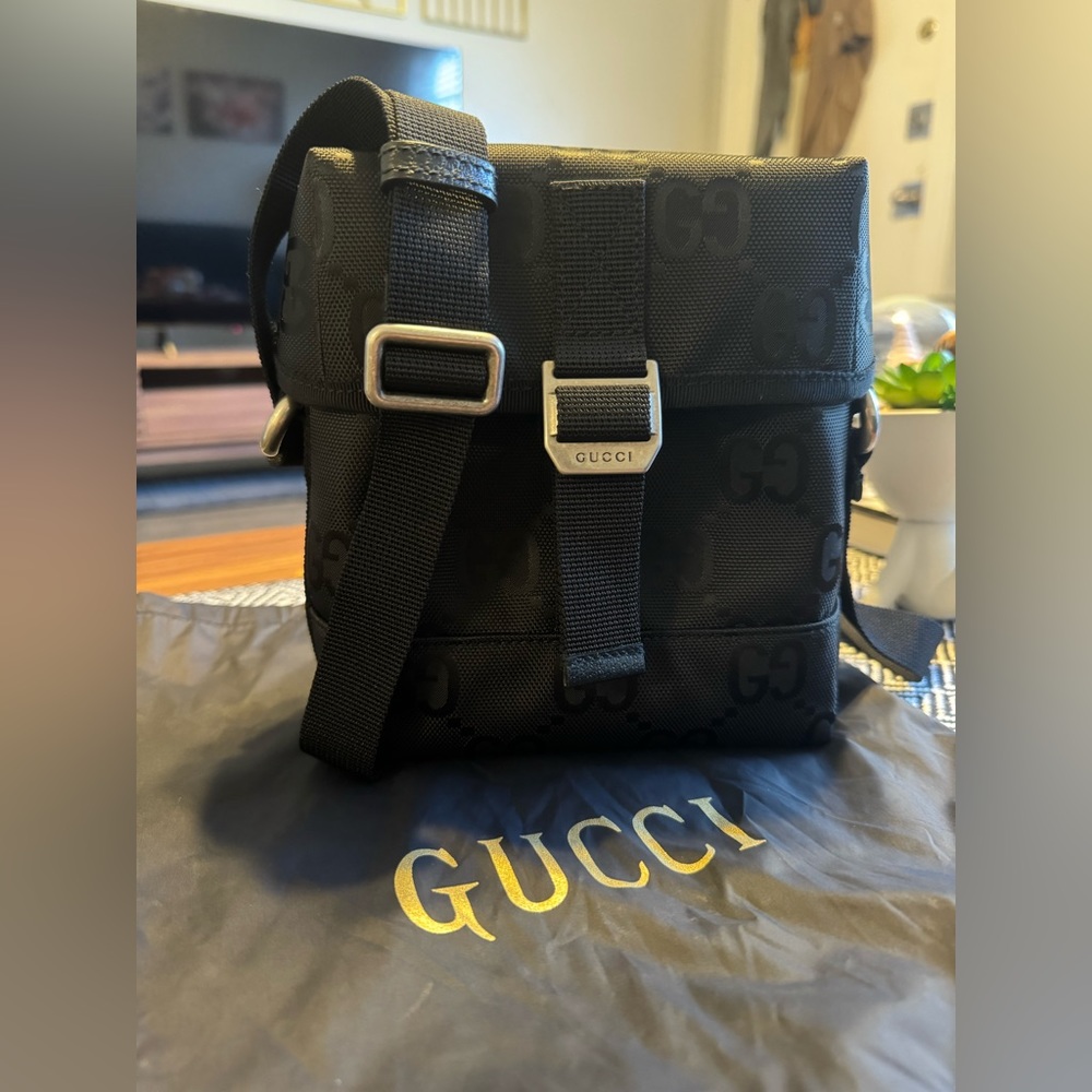 Authentic Gucci Off the Grid jumbo canvas messenger bag